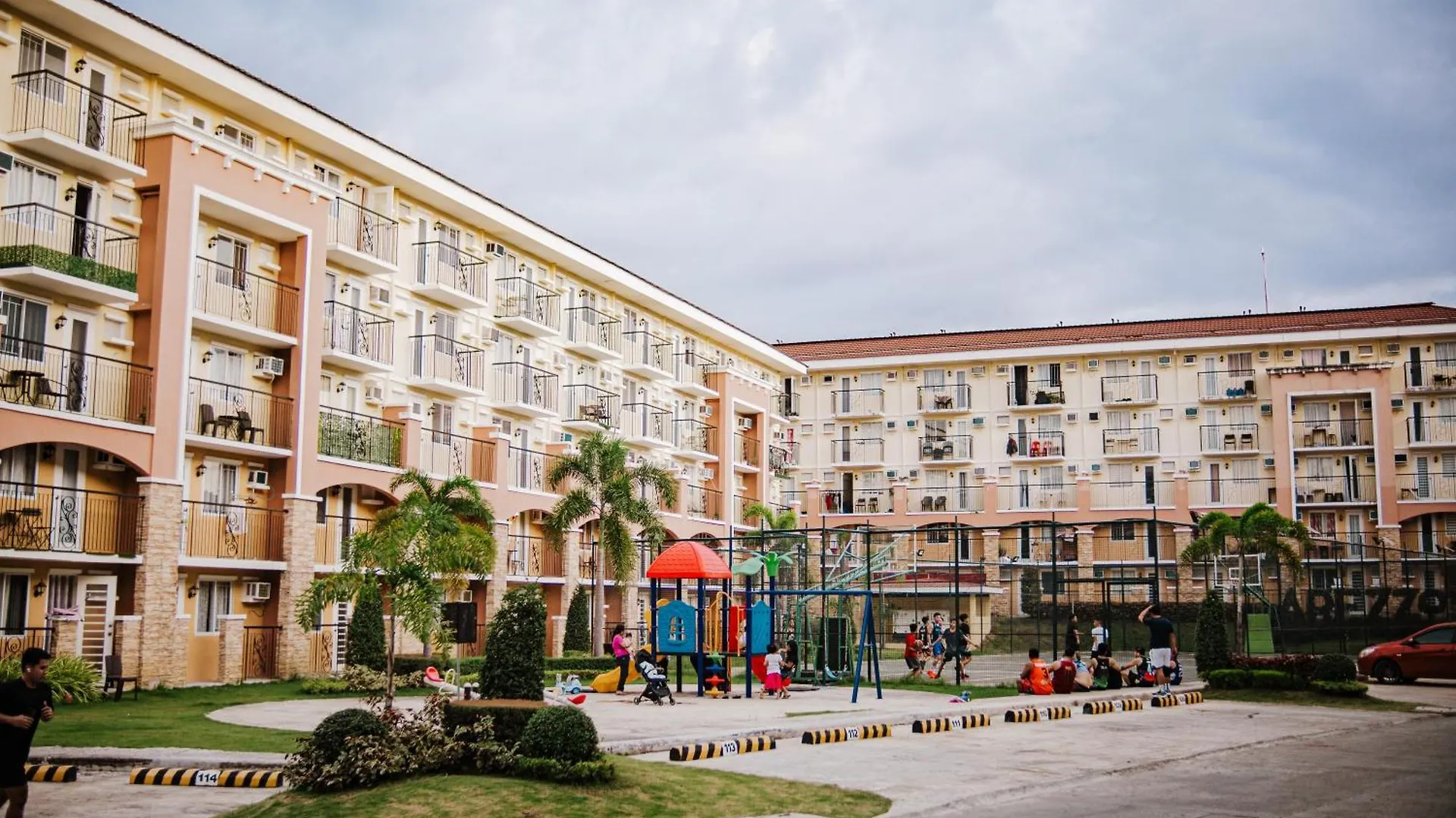 Paid-Airport Pickup - Modern Minimalist - Netflix & Disneyplus Davao City