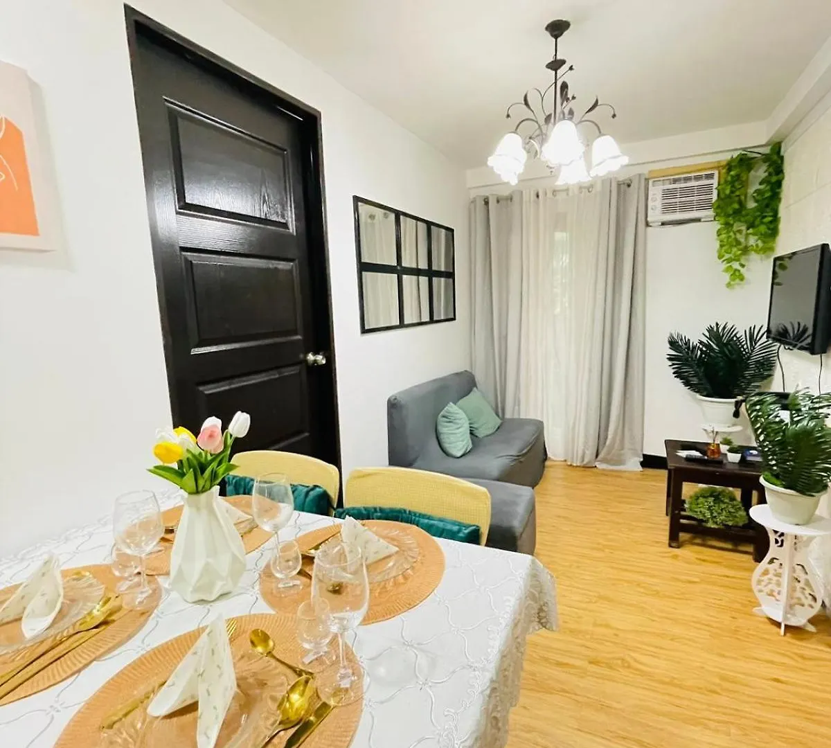 Paid-Airport Pickup - Modern Minimalist - Netflix & Disneyplus Davao City Φιλιππίνες